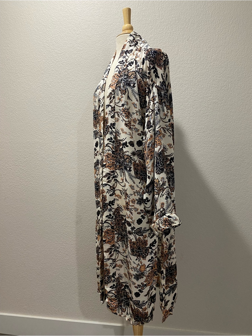 Free People Play It Cool Floral Open Duster Kimono in Cream, Black & Tan - Picture 4 of 11